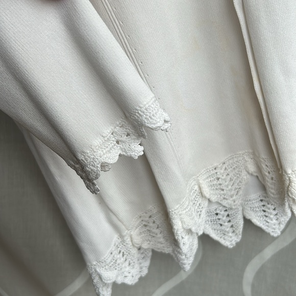 Vest - Picture 2 of 4